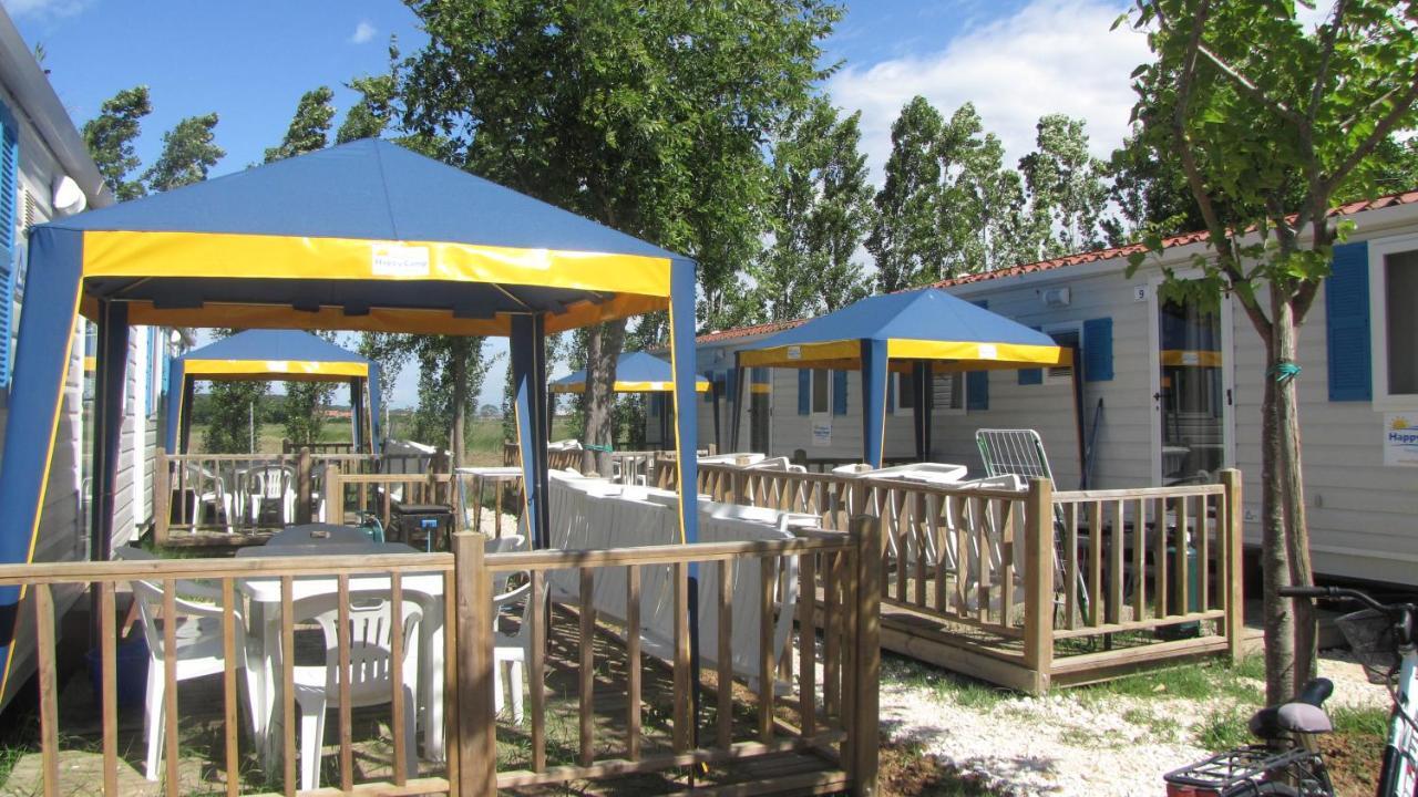 Happy Camp Mobile Homes In Camping Village Free Time Marina Di Bibbona Eksteriør billede