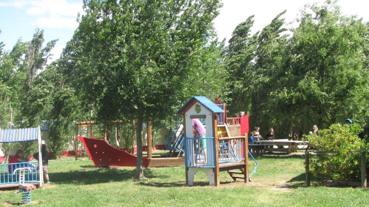 Happy Camp Mobile Homes In Camping Village Free Time Marina Di Bibbona Eksteriør billede